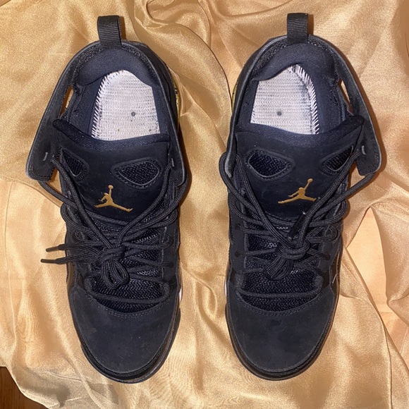 Jordan’s - Picture 5 of 5